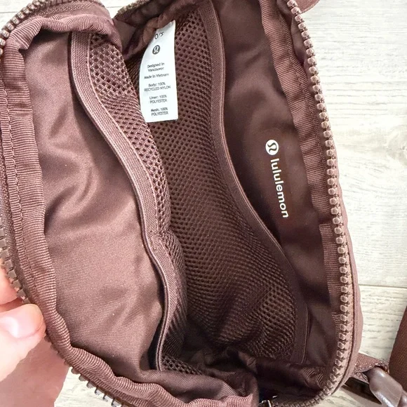 Lululemon Everywhere Belt Bag 1L in Java | Chocolate Brown - Picture 11 of 11
